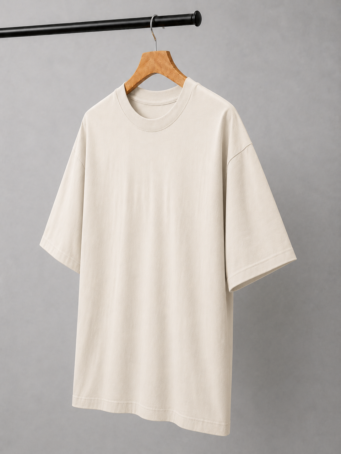 EVERYCLOTHING Signature Off-White Oversized T-Shirt